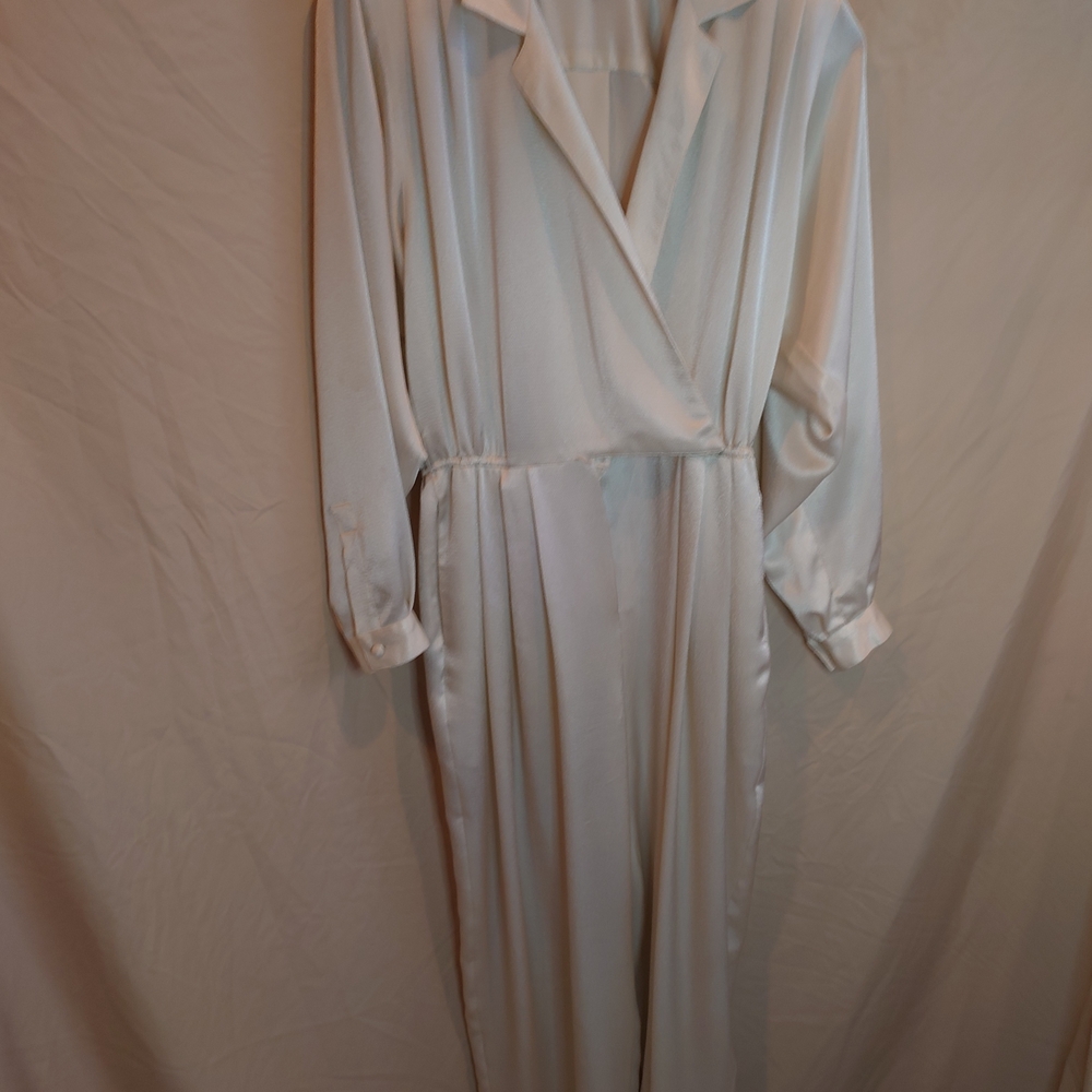 Liz Claiborne Cream Jumpsuit - Picture 5 of 6